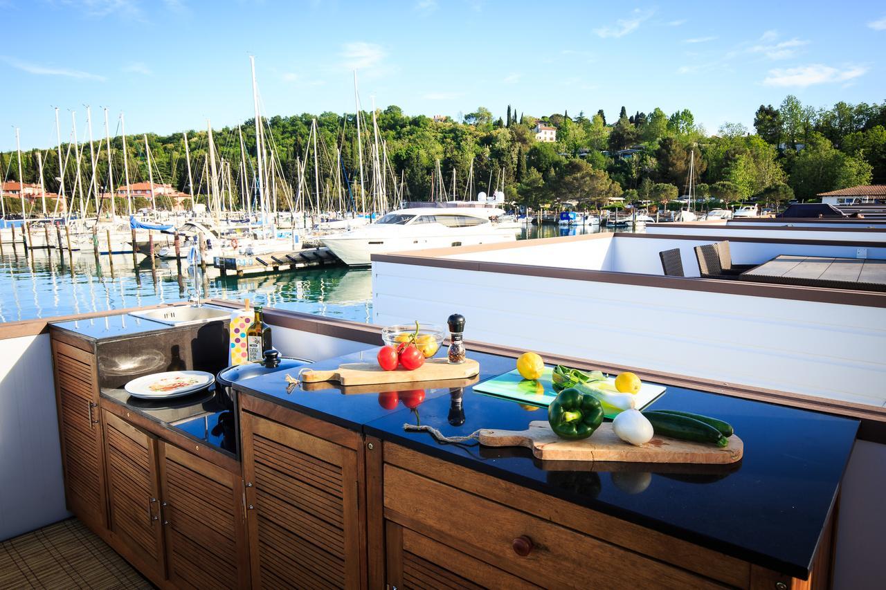 Floating Sea House Kahne Portoroz Villa Exterior foto